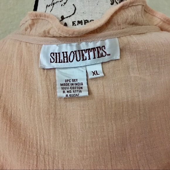 Embroidered Long Robe - Picture 6 of 6